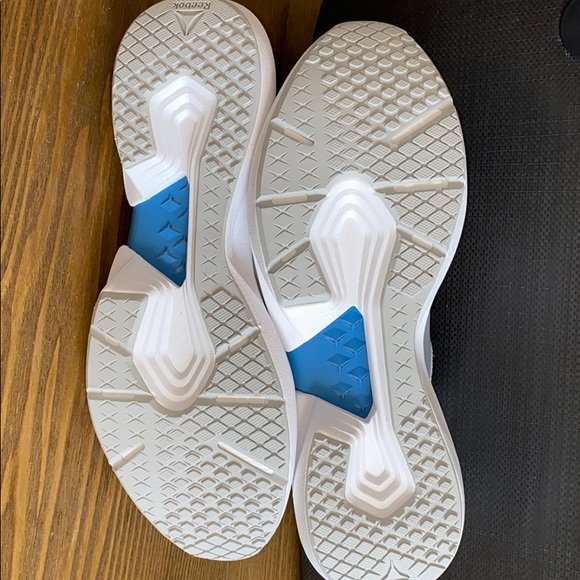 NEW Reebok Trainers - Picture 4 of 4